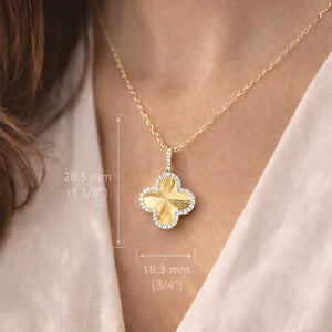 14K Yellow Gold Clover Pendant Necklace with Round Brilliant Diamonds