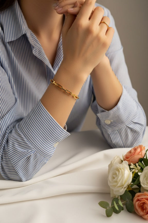 14k Yellow Gold Rectangular Link Bangle Bracelet