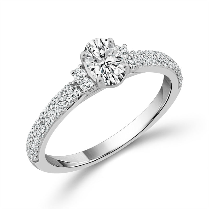 Diamond Engagement Ring 0.77 ct tw Oval round 14k White Gold